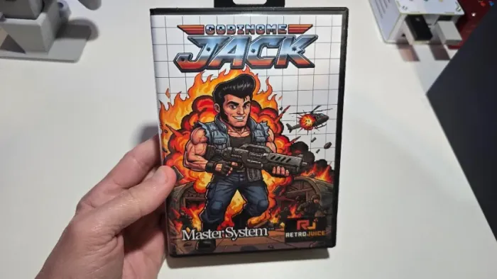 Cartucho Codinome Jack de Master System completo em PT-BR da Retro Juice (estilo Contra)