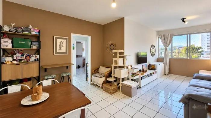 Apartamento com 2 dormitórios à venda, 72 m² por R$ 640.000 - Agronômica - Florianópolis/S