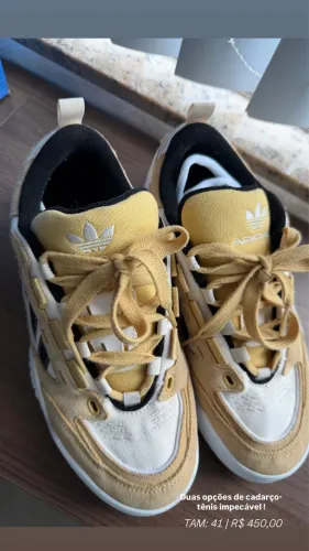 Tênis Adidas 