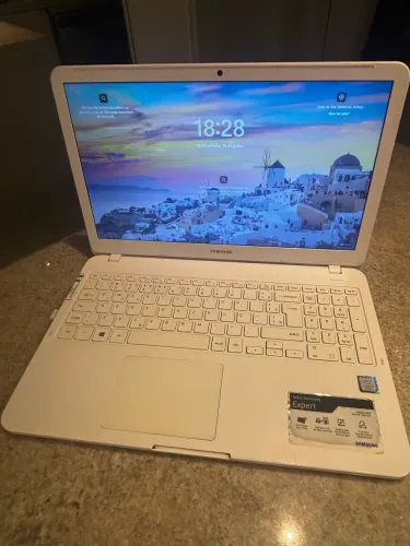 Notebook Samsung Intel Core i5-8265U 8GB de RAM com Windows 11