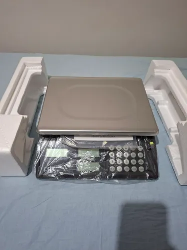 Balança digital Toledo pix  15 kg nova nunca foi usado. Porém a bateria descarregou 