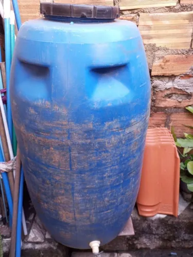Galão de água 200L