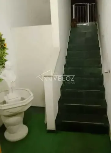 Apartamento : / Residencial / Glória