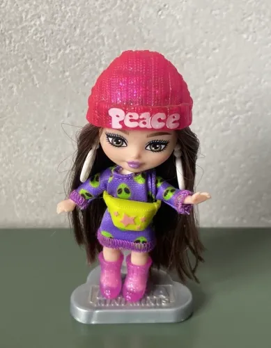 Boneca Barbie extra mini minis