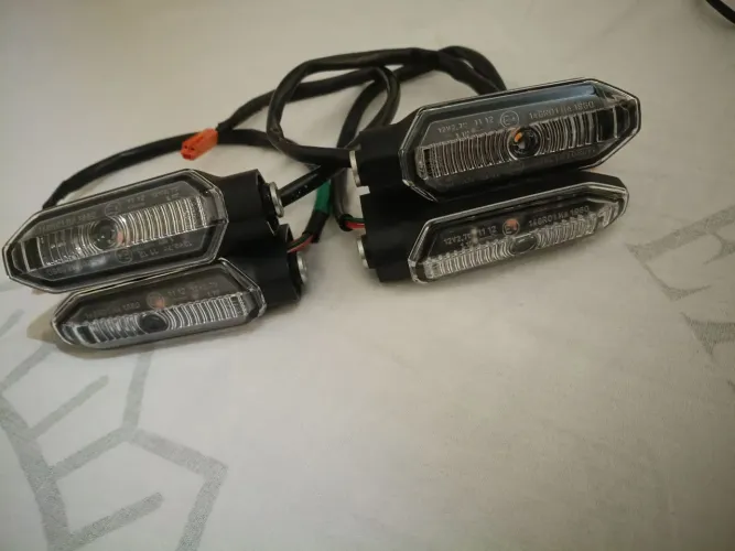 Jogo Completo 4 Piscas Seta Led Original Honda Twister Sahara Xre Titan