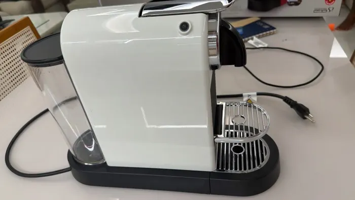 Cafeteira Nespresso 4 meses de uso