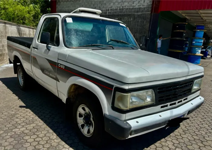 Chevrolet D-20 S / Luxe 3.9/4.0 Diesel 1986