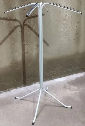 Expositor de roupas - Arara com 4 braços 
