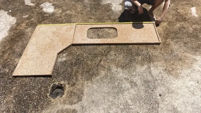 Bancada em granto Em L - 2,20 na parede maior x 1,70 na lateral pia de cozinha em granito