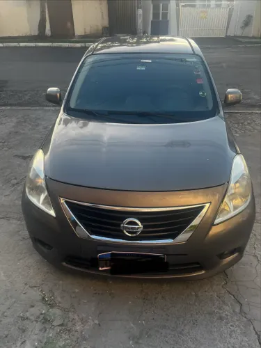Nissan Versa SL 1.6 16V Flex Fuel 4P Mec. 2014