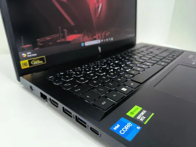 Notebook Gamer Nitro V15 i5-13420H/RTX 3050/SSD 512GB/8GB
