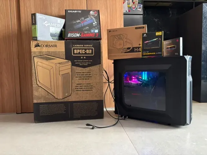 PC Gamer | i7 7700K | 32GB RAM DDR4 | GTX 1060 6GB OC | SSD M.2 512GB | Watercooler