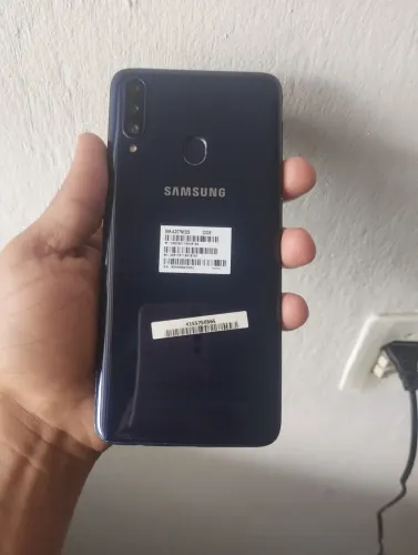Samsung a20s bem novinho funcionando tudo