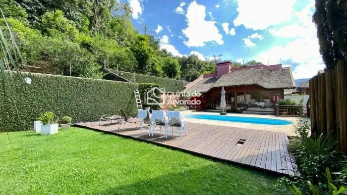 Casa Três Coroas