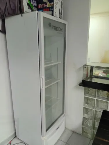 Esposito novo 5 mil ainda ta na garantia 2 anos 6 messes de uso na verdade nem usei