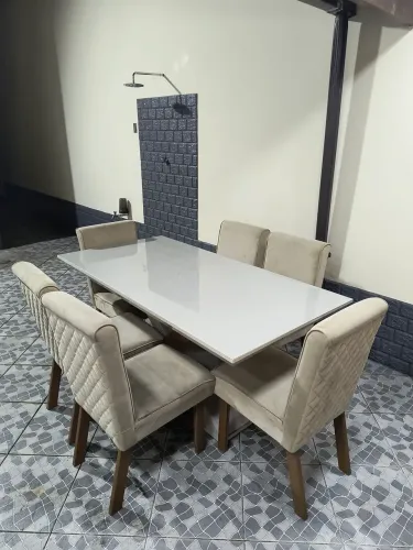 Mesa 6 cadeiras