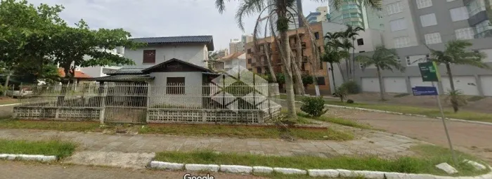 CASA COMERCIAL 3 DORMITÓRIOS /QUARTOS 2 SUÍTES a VENDA R$ 2.500.000,00 PRAIA GRANDE TORRES