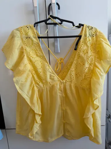 Blusa Amarela Zara