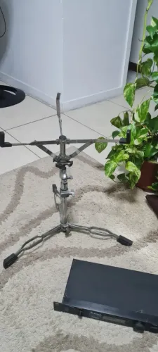 Estante de Bateria