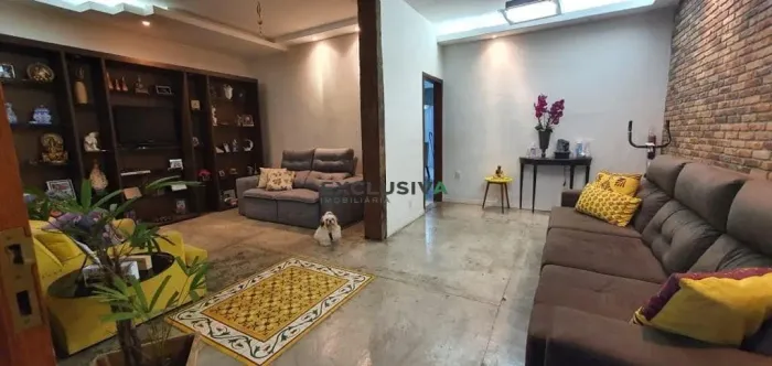 CASA ESTILO COLONIAL , 3 QUARTOS, SUÍTE, ESPAÇO GOURMET NO BAIRRO SÃO GONÇALO EM CONTAGEM