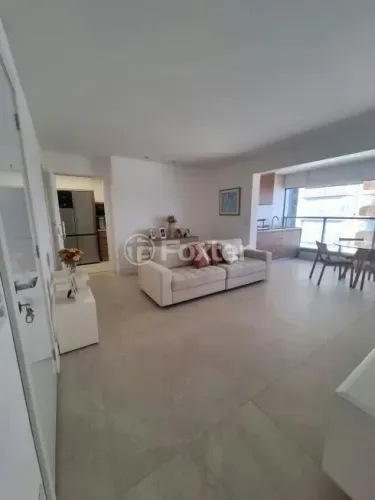 Apartamento à venda Rua Getúlio Soares da Rocha, Jardim das Acácias - São Paulo