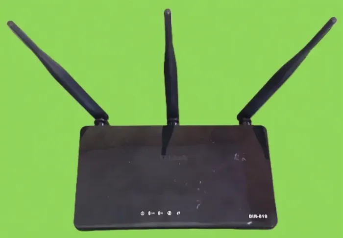 Roteador Dual Band D-Link DIR-819 - Usado
