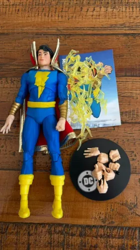 Marvel Jr Dc Multiverse Mcfarlane !!