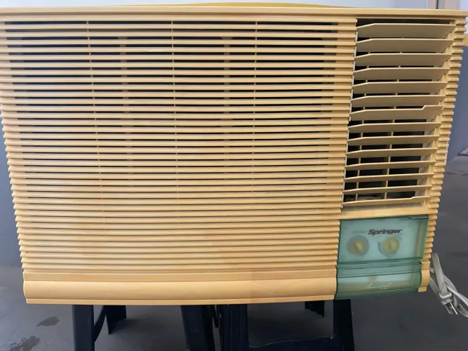 Ar condicionado 21.000btus Springer