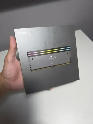 (LACRADA) Memória RAM, 32GB (2x16GB), DDR5, 6000MHz, CL30, Corsair Dominator Titanium