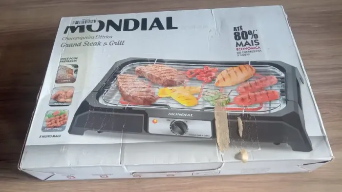 Churrasqueira Elétrica Mondial Grand Steak-grill CH-05 - 110 V - Preta. (ZERO)