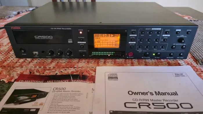 Gravador/Reprodutor Master de CD-R/RW Fostex CR500