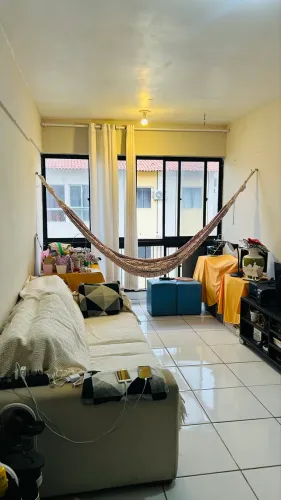 Venda de Apartamento no Condomínio Jardim Tropical