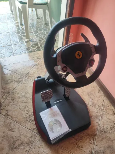 Simulador se corrida Ferrari