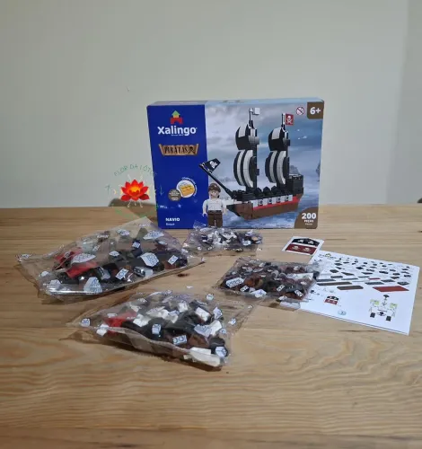 Brinquedo Xalingo Piratas(Navio 1550.9) 200peças NOVO