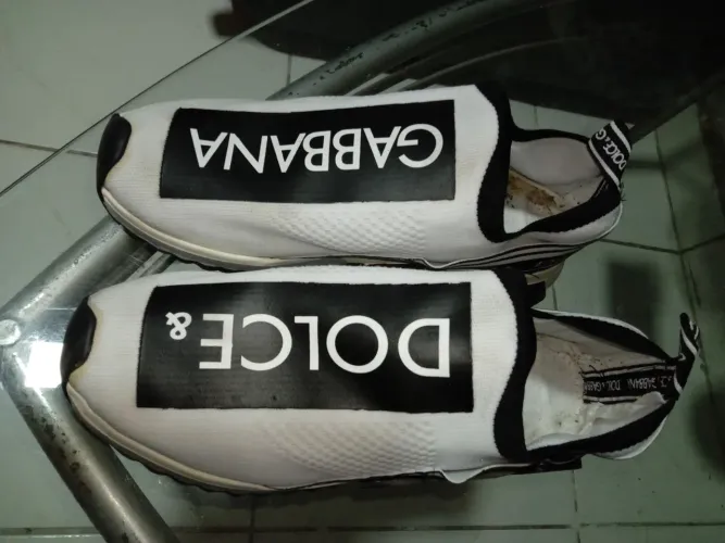 Tô vendendo esse pá de Sapatos