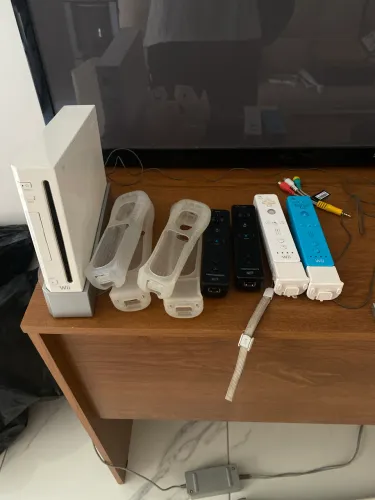 LOTE NINTENDO WII COMPLETO - DIVERSOS ACESSÓRIOS