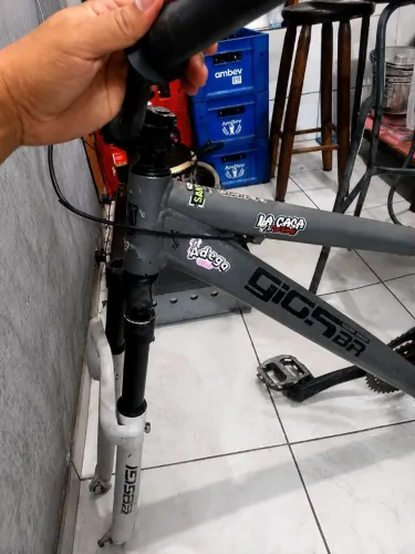 QUADRO GIOS aro26 caixa de pedala está um pouco ruim por isso estou fazendo esse preço