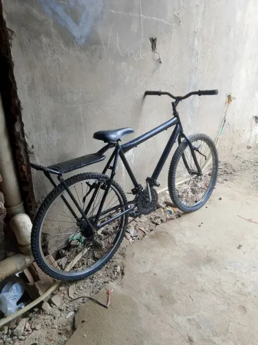 Bicicleta aro 26 semi nova, não perca essa chance no precinho
