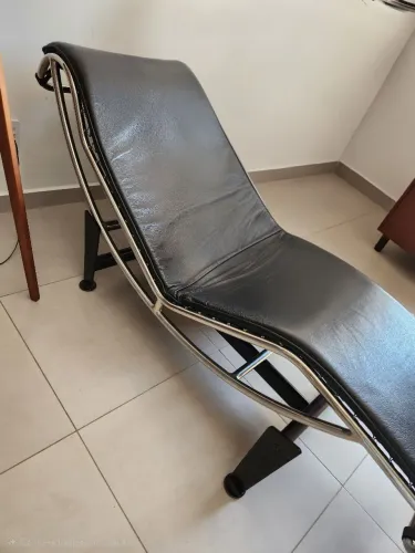 Chaise Le Corbusier LC4 (Espreguiçadeira)