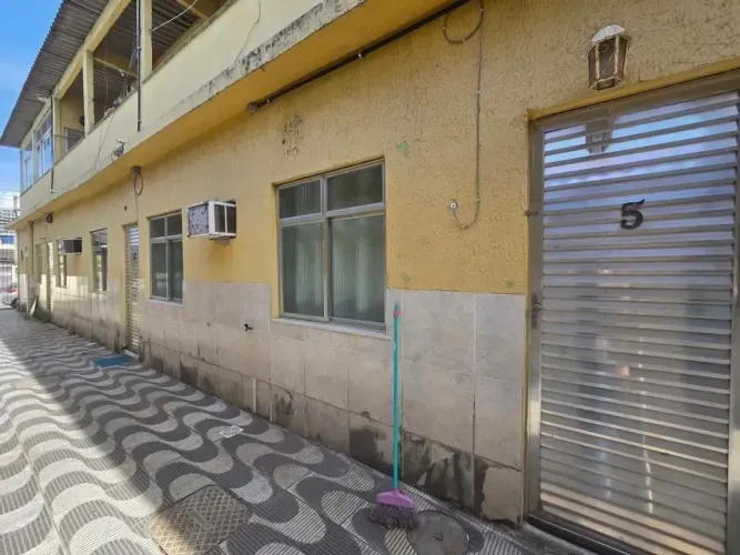 #VENDO Vila de 11 Casas no Centro de Itaguaí-RJ.