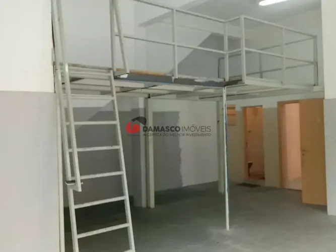 Loja em Nova Gerti
