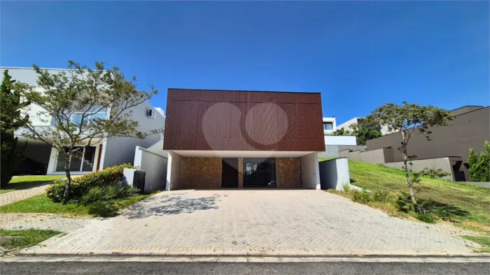 Casa á venda com 4 quartos no Alphaville Nova Esplanada 1 em Votorantim, SP