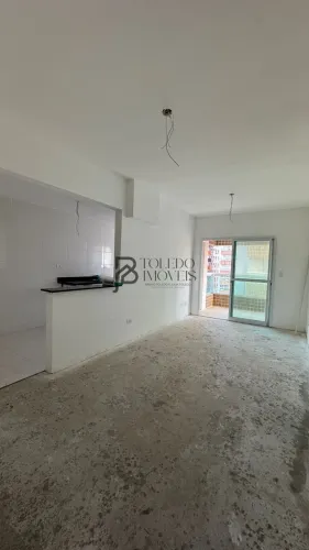 Apartamento de 2 dormitórios sendo 1 suíte e com laser de clube no bairro Boqueirão - Prai