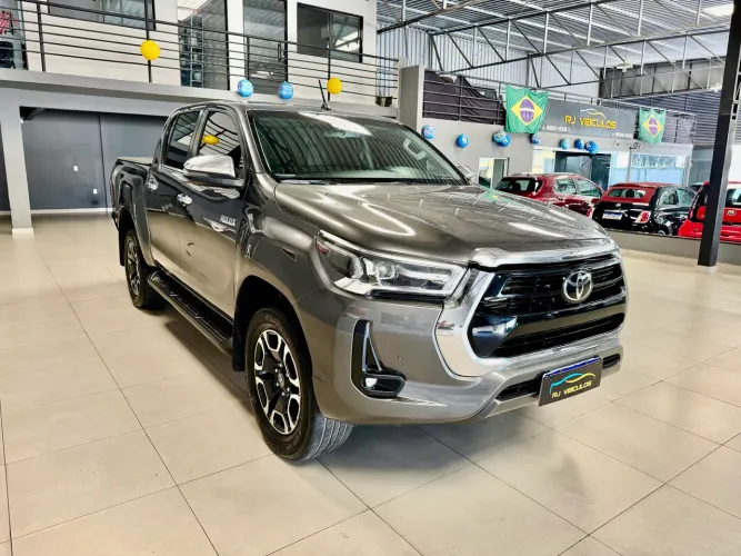 Toyota Hilux CD SRX 4X4 2.8 TDI 16V Diesel Aut. 2021