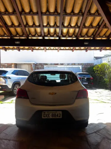 Chevrolet Onix Hatch LT 1.0 8V Flex Mec. 4P 2019
