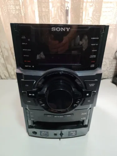 Central Sony Hcd-gtr33 Bom Estado Não Liga P/ Arrumar Ou Pç