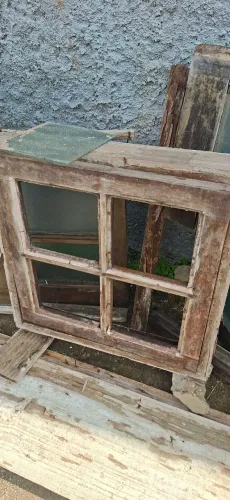 JANELA madeira 60x60