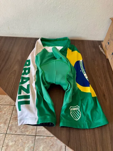BERMUDA DE CICLISMO, MARCA k-SWISS, ORIGINAL, TAMANHO G, EDIÇÃO BRASIL
