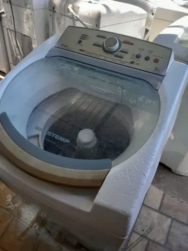 Vendo essa máquina Brastemp funcionando perfeitamente faço entrega