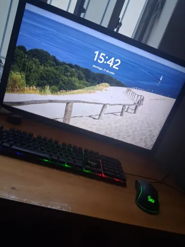 PC Intel Core I5, com mouse, teclado e monitor 